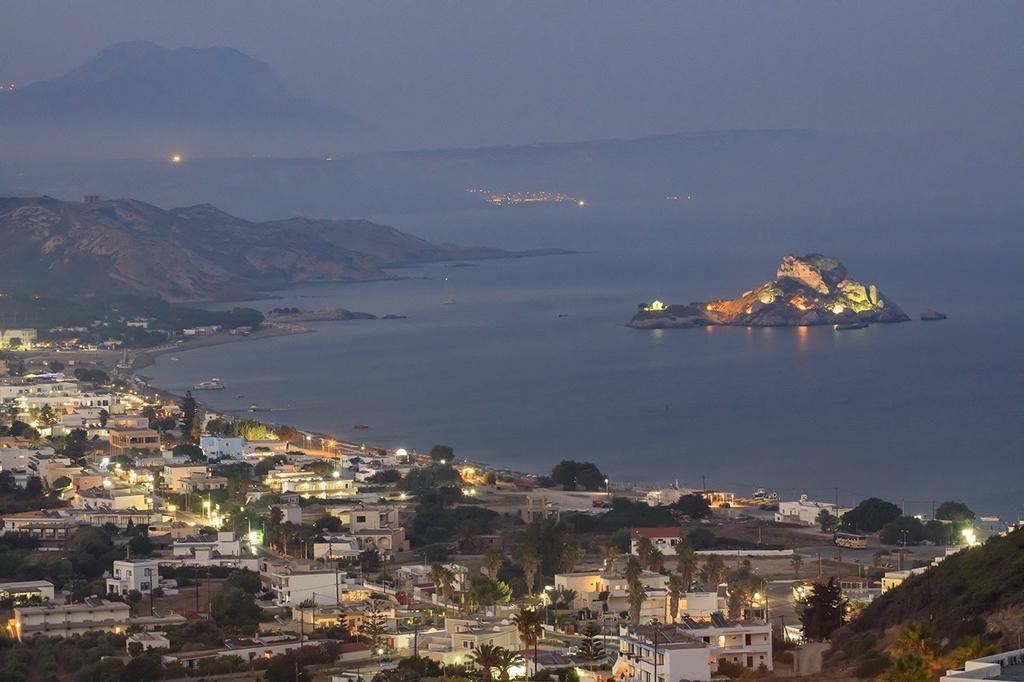 Ξενοδοχείο Φουρτούνης Κέφαλος Εξωτερικό φωτογραφία