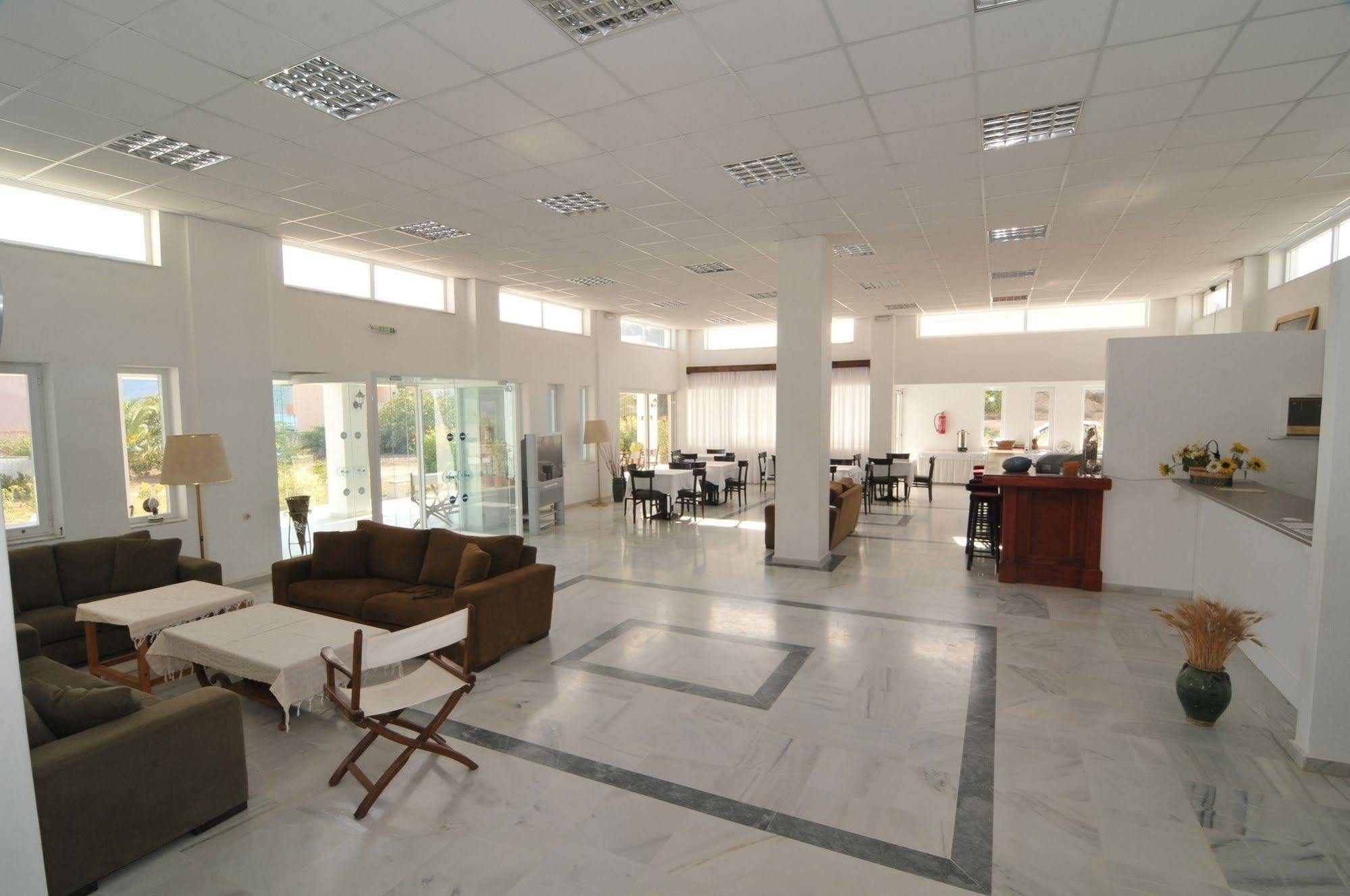 Ξενοδοχείο Φουρτούνης Κέφαλος Εξωτερικό φωτογραφία